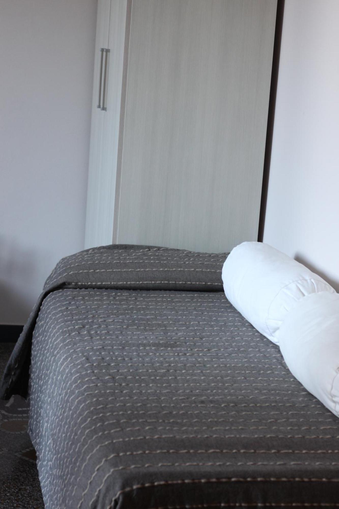 B&B Cernaia 42 La Spezia Room photo